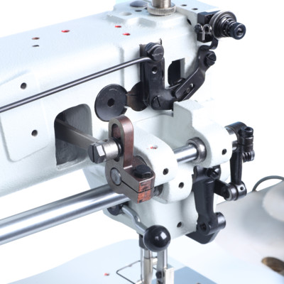 TW1-243 Промышленная швейная машина Typical (голова+стол) 550W8