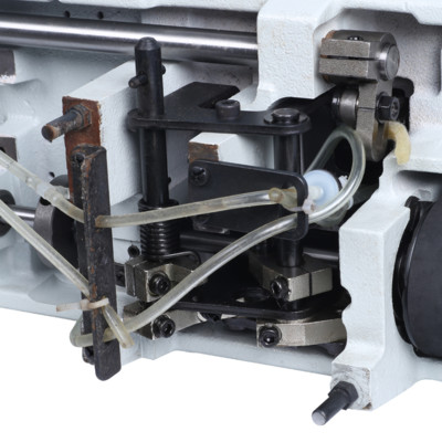 GC20676 Промышленная швейная машина Typical (голова+стол)4